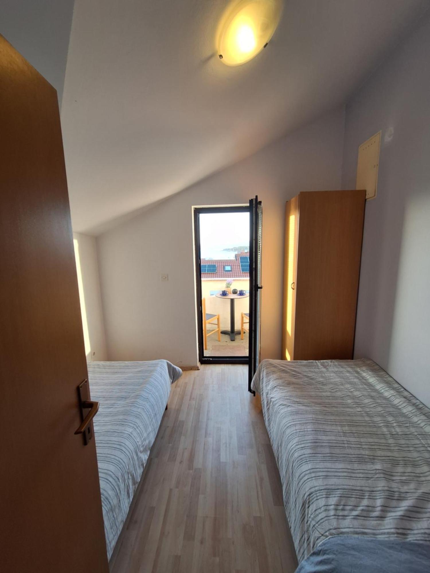 Apartmani Vukovic Punat Exterior photo